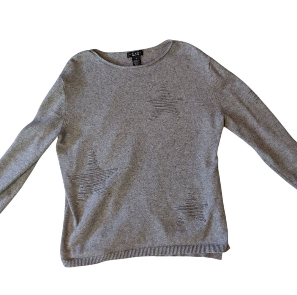 Grace Gray Sweater With Christmas Accents‎